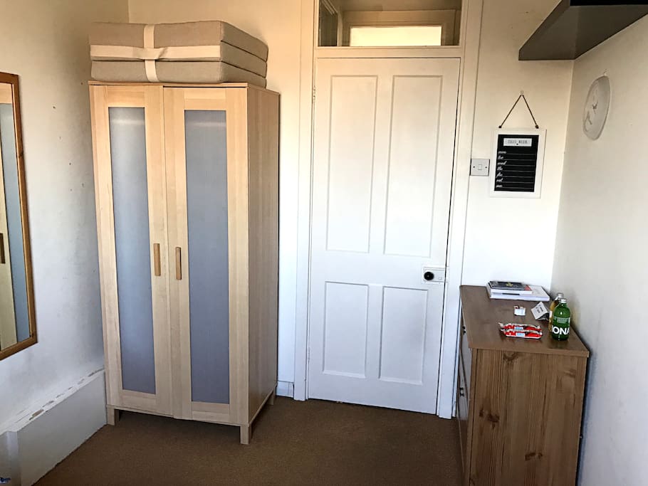 Closet and chest of drawers for use in the bedroom