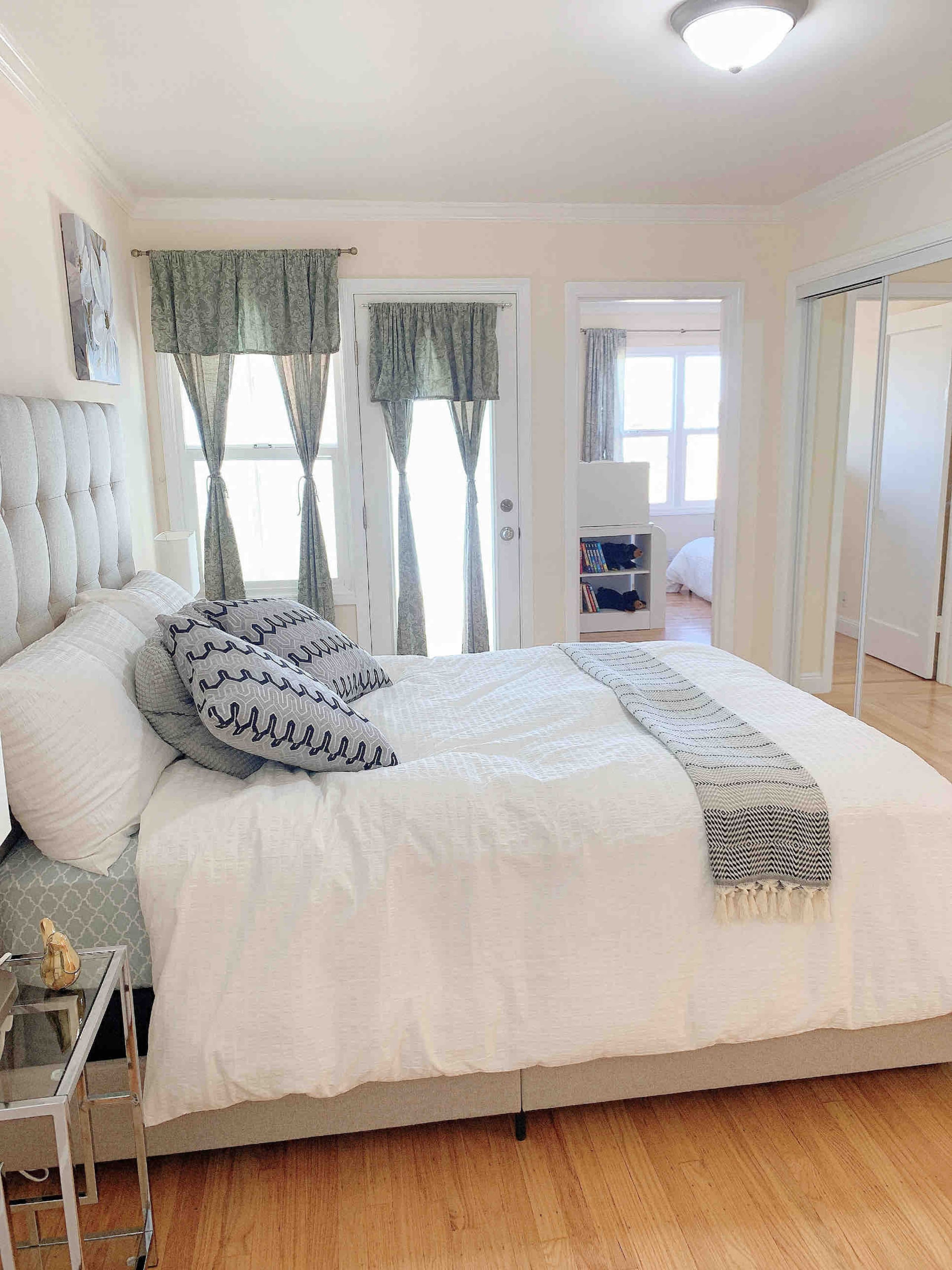 Home in San Francisco · ★4.96 · 3 bedrooms · 4 beds · 1.5 baths - Image 33