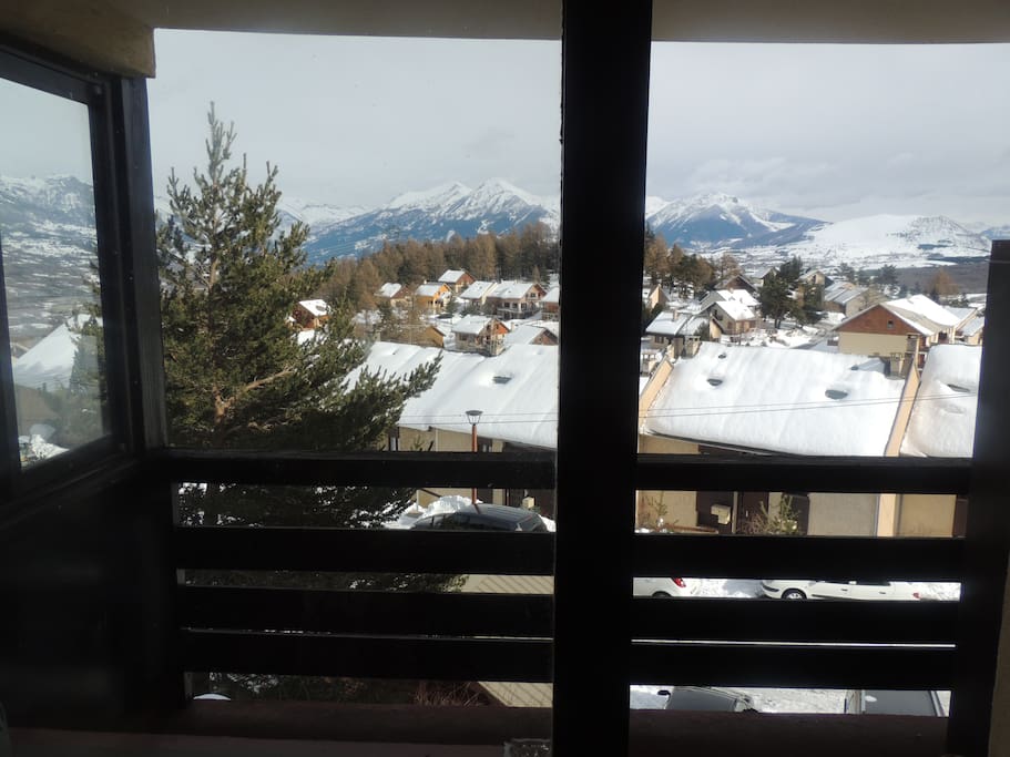 La vue en hiver depuis le séjour.