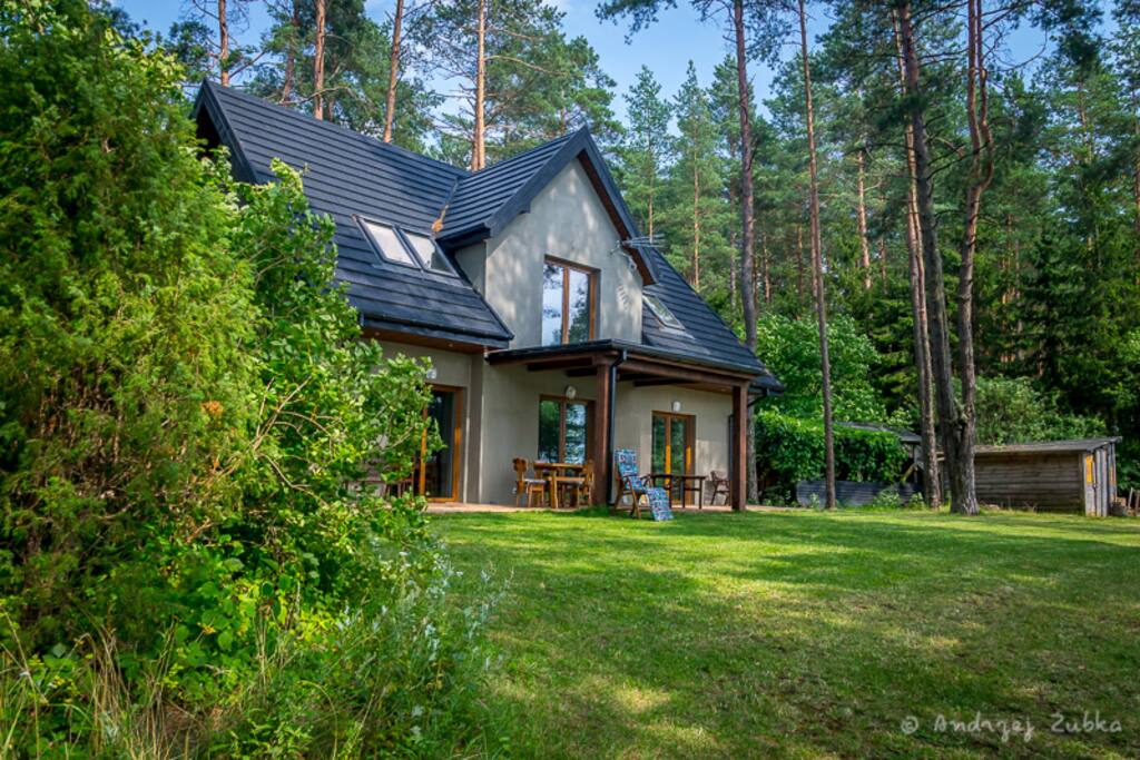 Dom widok od strony jeziora