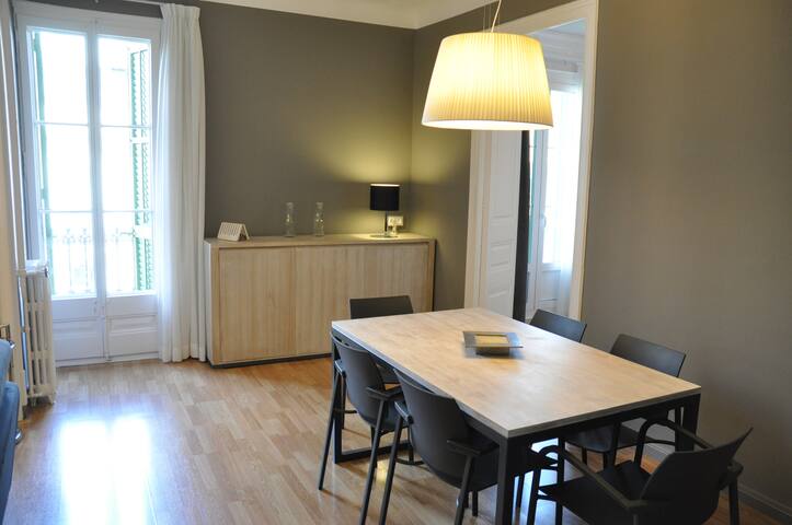 Three-Bedroom Apartment with Balcony gallery image 5