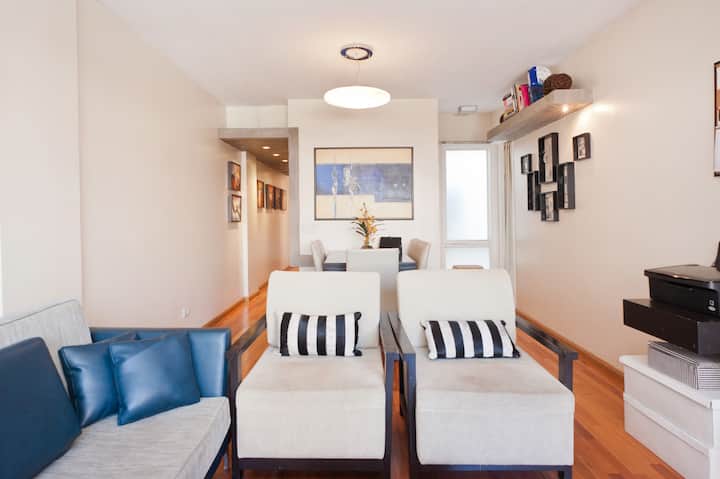 Two-bedroom apartment in Recoleta with balcony