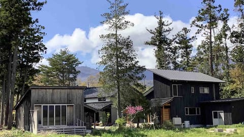 [10mins by car fr Port] a modern traditional house