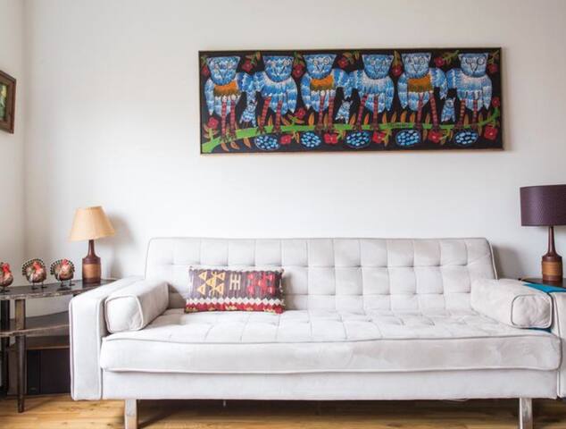 Artistic Penthouse with Deck + Piano gallery image 4