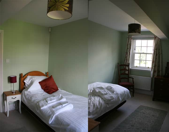 ห้องนอนที่ 3 เตียงเดี่ยว