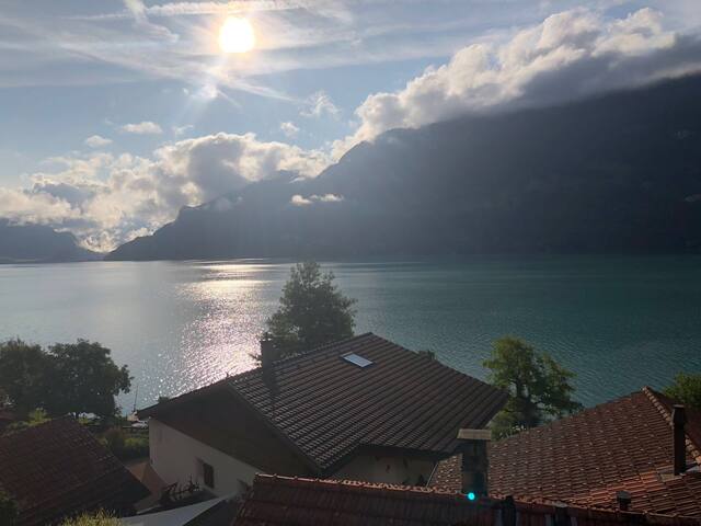 Fantastic lakeviewroom in a typical swisshous