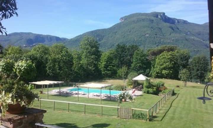 Agriturismo Chioi: Farm in Barga