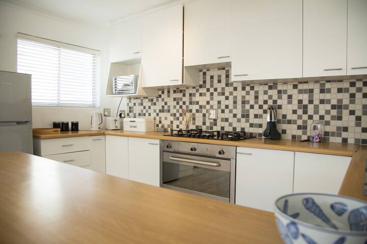 Beach View living Luxurious beach apartment gallery image 4