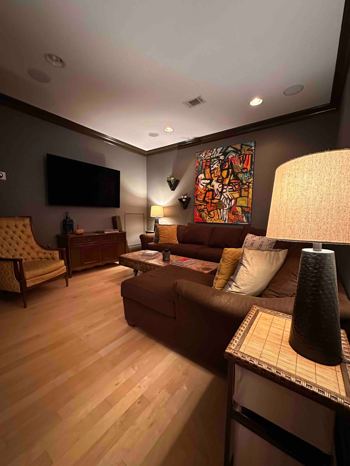 Top Airbnb: Private Getaway in Downtown Opelika in Opelika