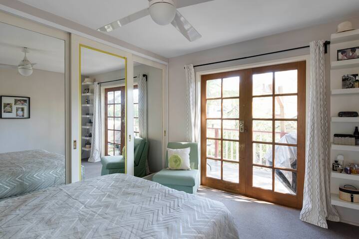 Charming 5 bedroom family home gallery image 3