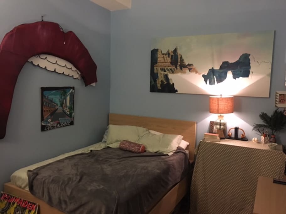 Queen bed with plenty of storage.