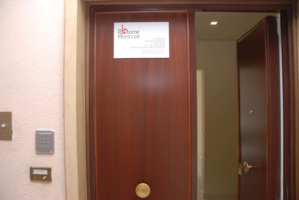 Porta d'ingresso - apartment's door