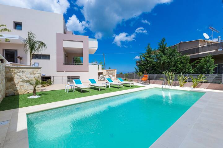 Peris Luxury Villa In Chania, Private Pool gallery image 2