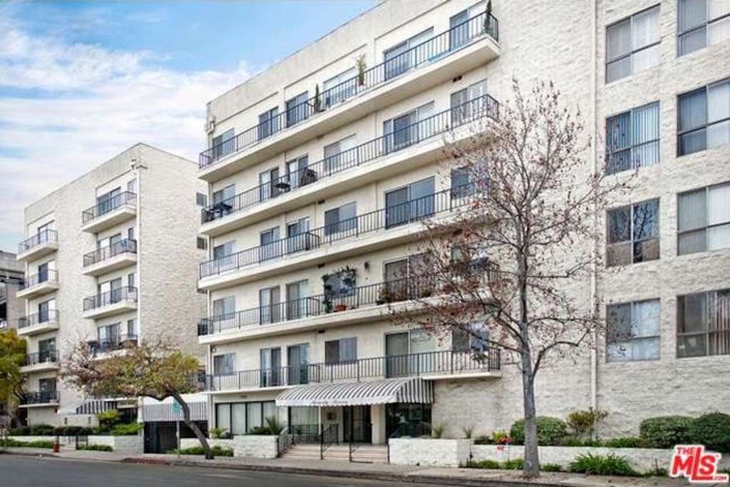 Building External