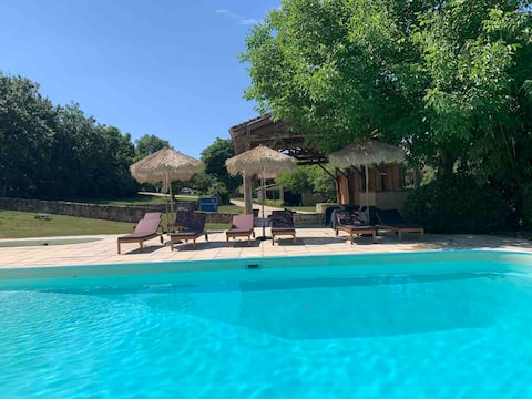 Cottage for group into the wild with swimming pool