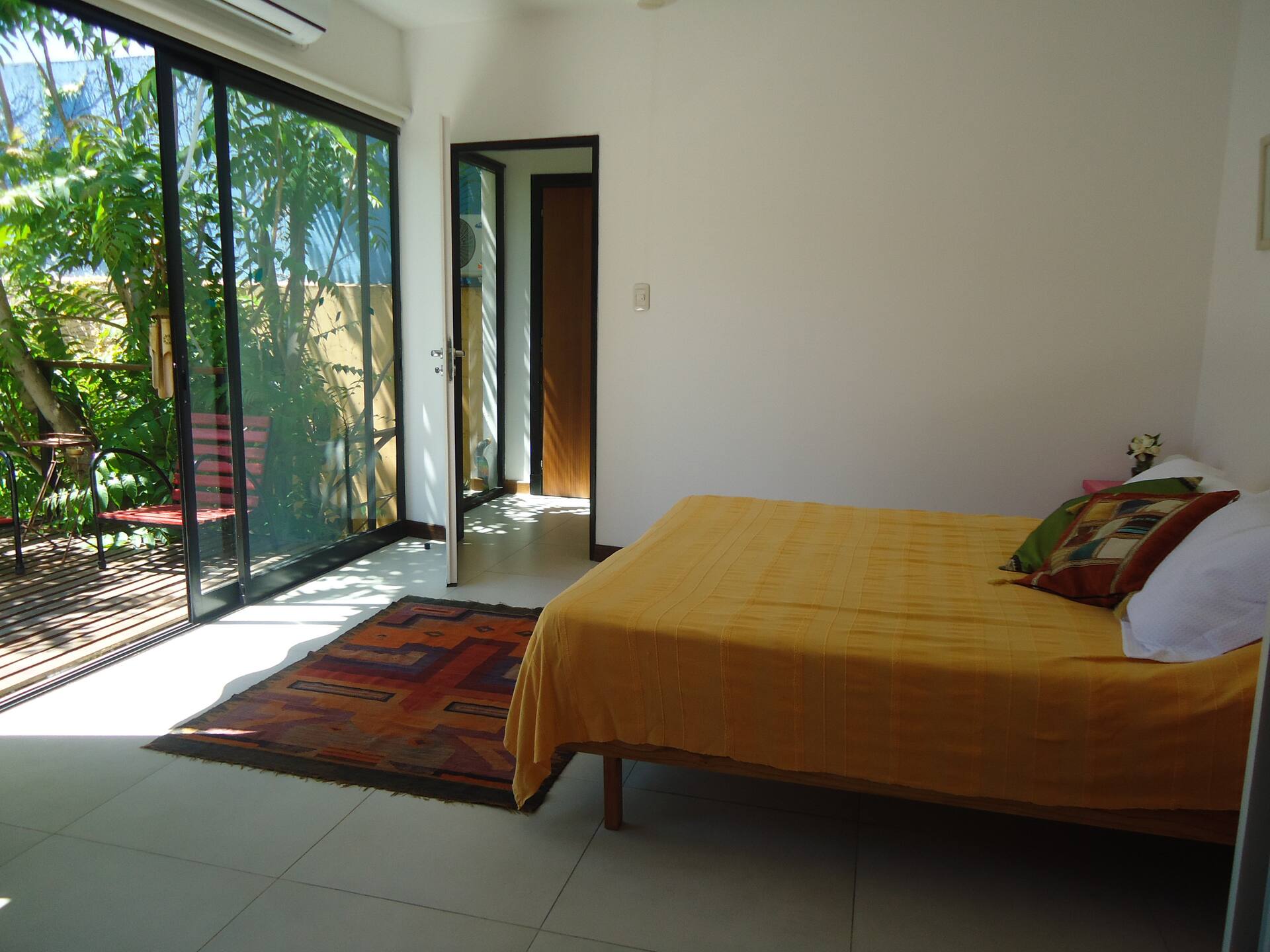 Quarto em casa moderna em Chacarita
