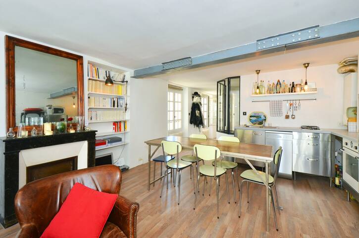 Apt in the heart of Montmartre
