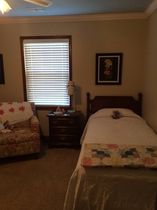 Room with 2 twin XL beds