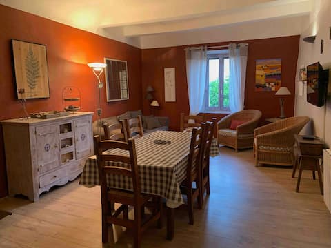 Provencal home in the heart of Moustiers