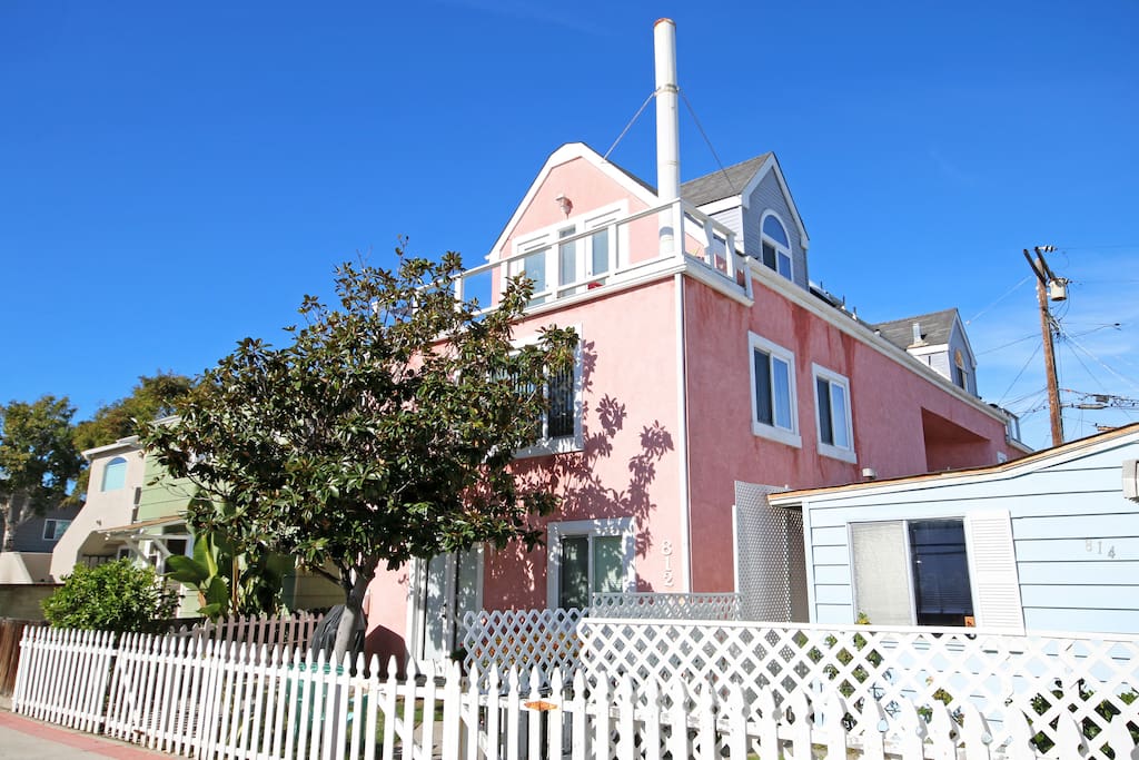 View of Casa Rosa, a 3 story beach vacation home in Mission Beach.