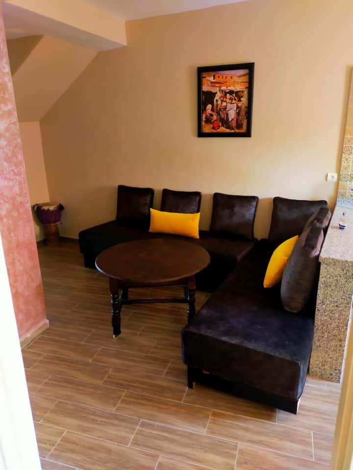 Veľmi pohodlná obývacia izba v tvare L 