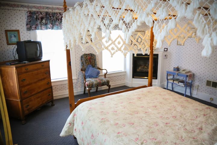 Coolidge Room, მე-2 სართული