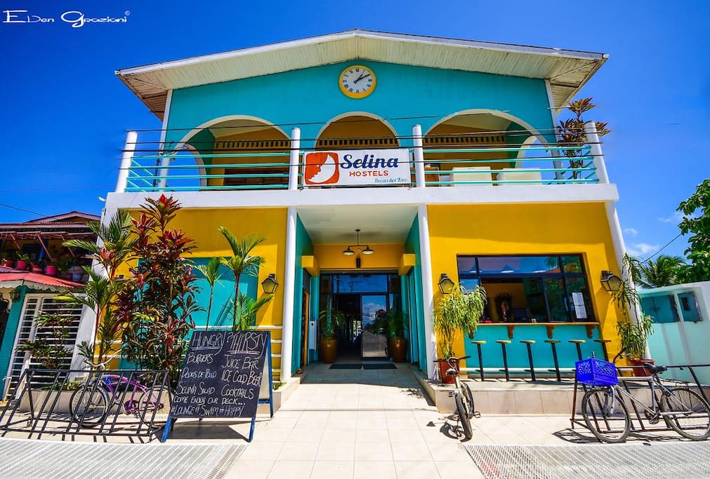 The hostel is perfectly placed, surrounded by restaurants and bars. The hostel has a quirky, fun feel to it with a really cool Bar on the waterfront! Staff were very helpful and friendly as well! Would definitely recommend staying here, looking around the island it's definitely the nicest place to stay! - Melissa