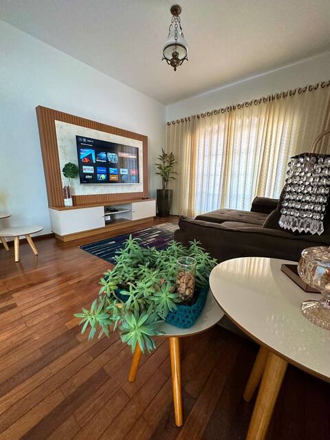 Top performing Airbnb: Private townhouse for 7 people! Comfort and space! in Botucatu