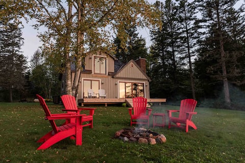 Burlwood Cottage on Lake Superior