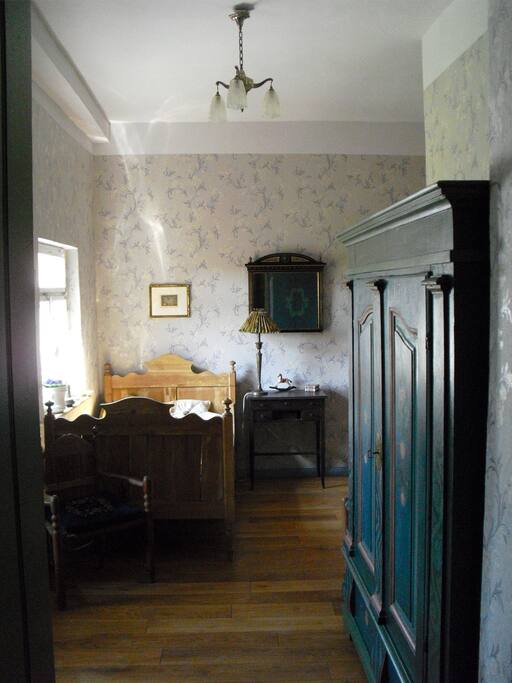 Antique suite