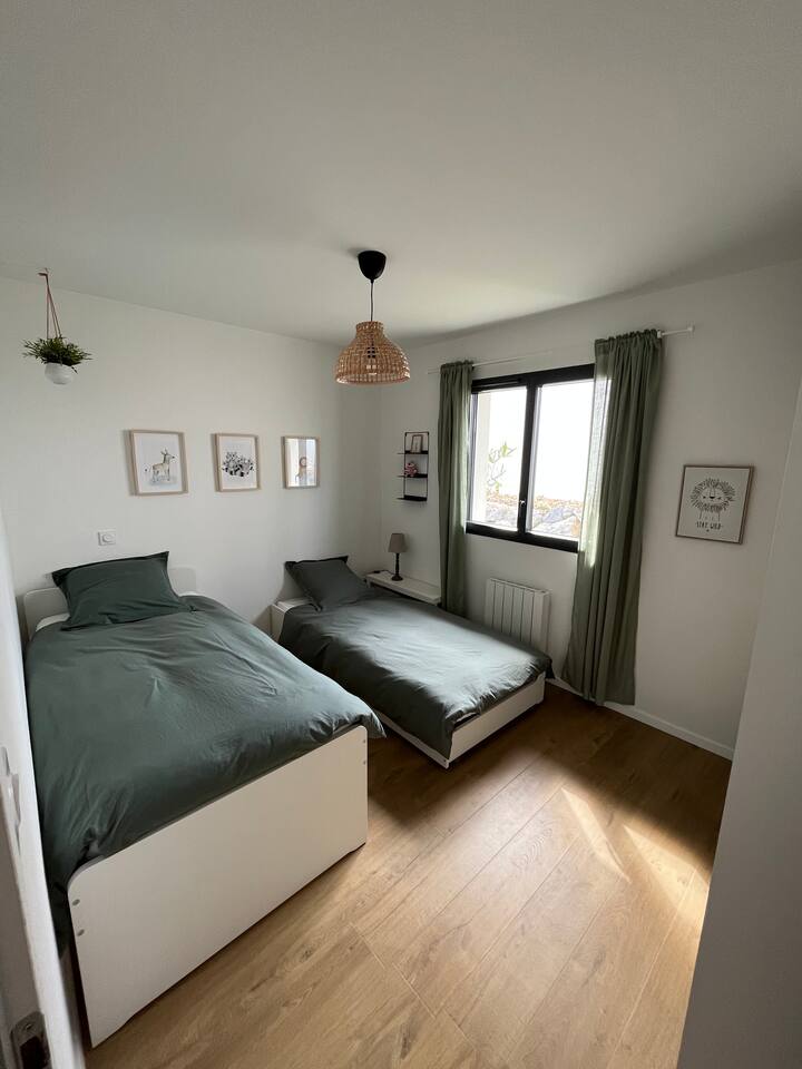 საძინებელი 1