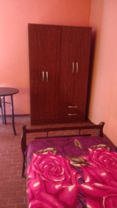 Cama de una plaza ,se puede agregar una cama mas