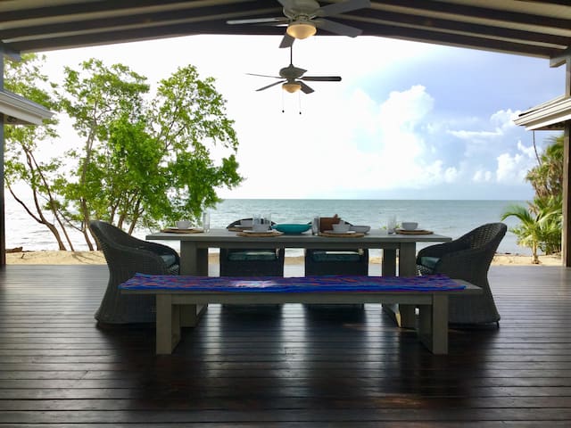 Beach Cabanas * Sleeps 4 * in Plantation