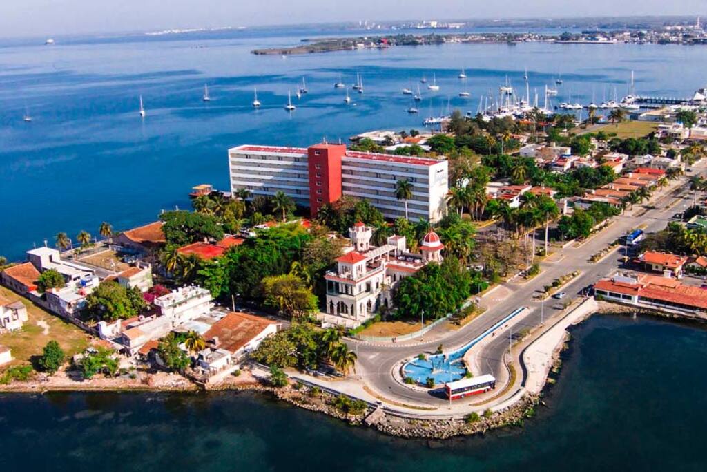 Zona de Punta Gorda donde esta ubicado nuestro hostal.