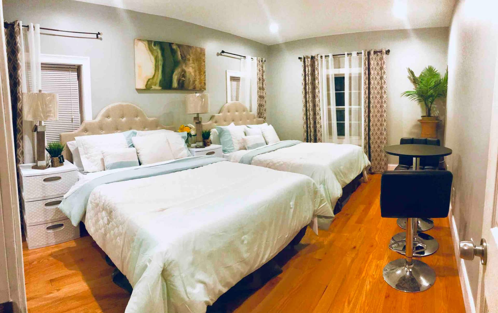 4BR Wollaston Beach/15min Boston/Nice/Safe2b