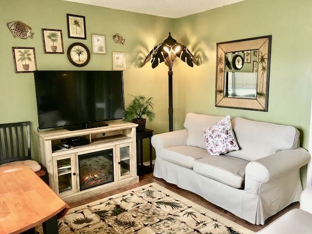 Airbnb Seaside Vacation Rentals Places To Stay Oregon