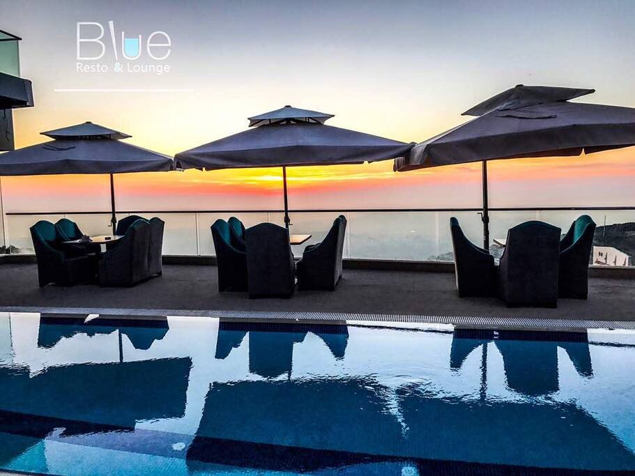 RAJ Roof top Pool