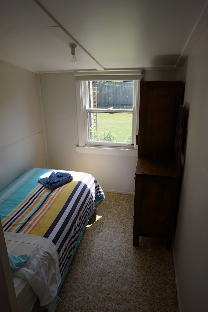 ห้องนอนด้านหลัง