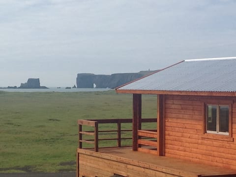 Cottage at Reynisfjara / beach nr 1