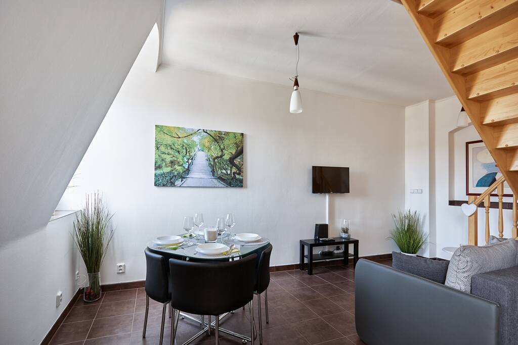 Dinning table