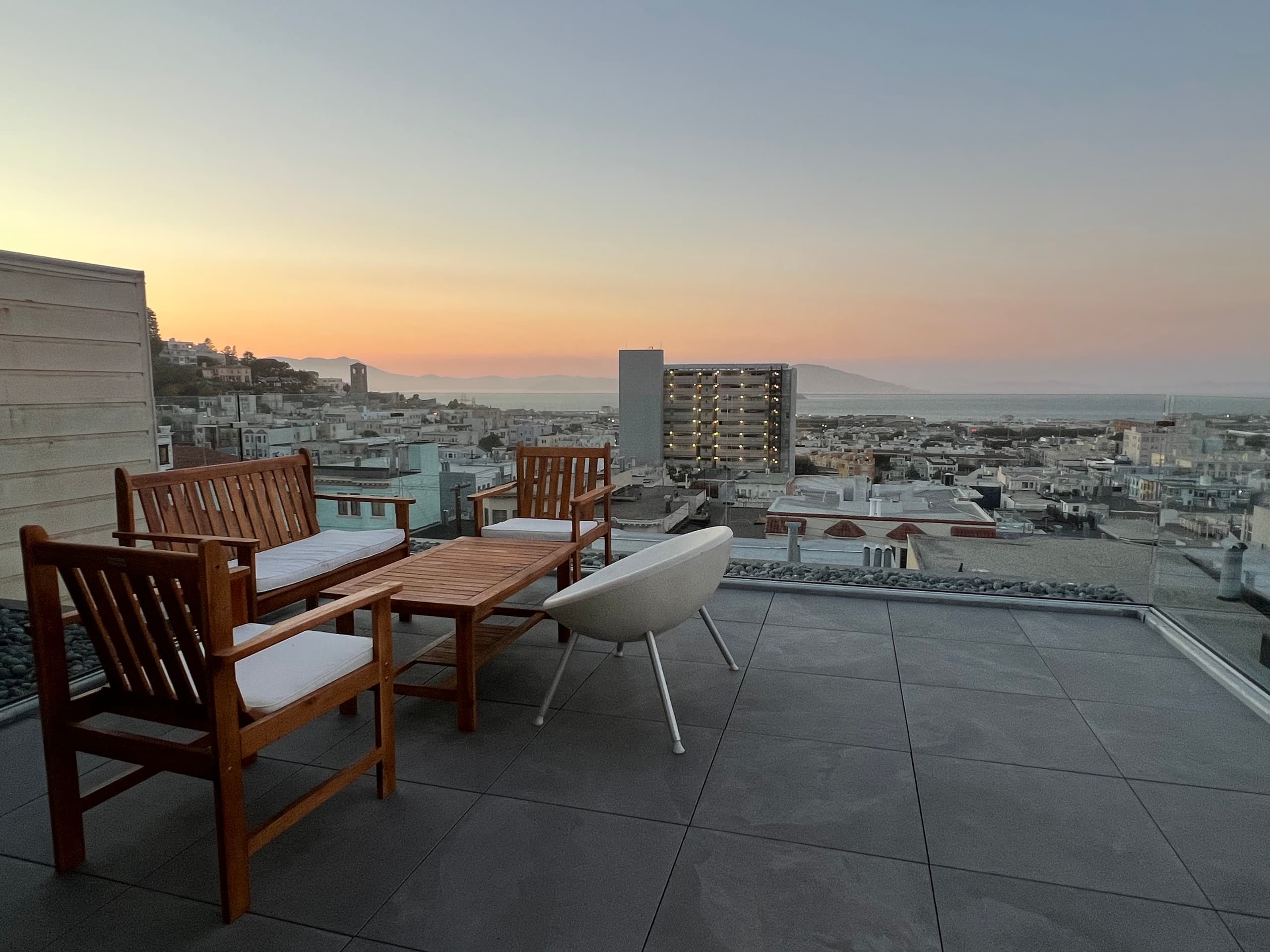 Home in San Francisco · ★5.0 · 3 bedrooms · 4 beds · 2.5 baths - Image 34