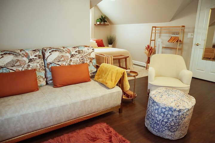 Wild Moon Acres (Private Upstairs Suite) - Chattanooga, TN