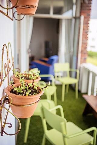 Beachfront Art Deco Apartment gallery image 2