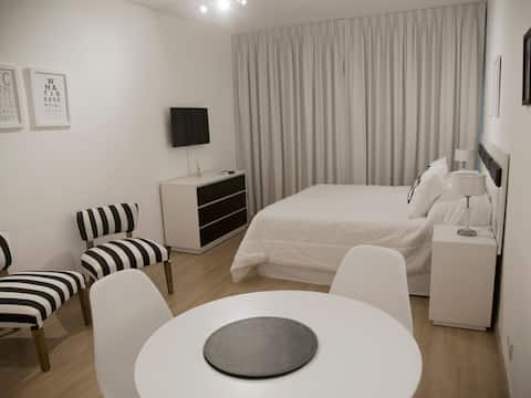 Popular Airbnb listing: Apartment in the micro-center - Studio Esmeralda in San Nicolás