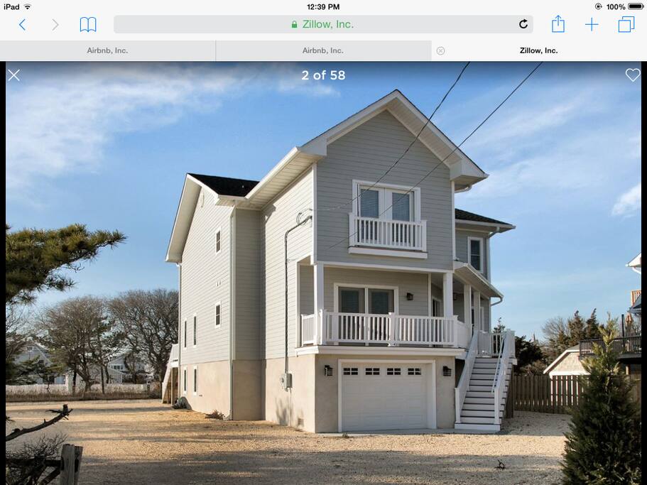 914 Ocean Av, Mantoloking. plenty of parking
