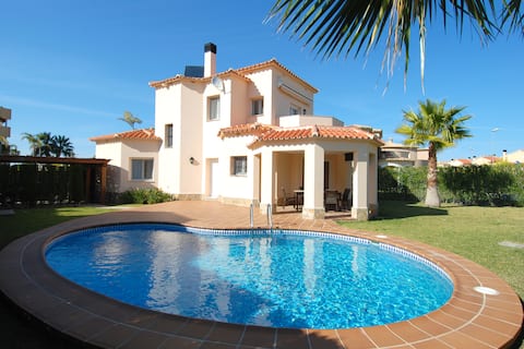 3 Bedroom Villa with Private Pool