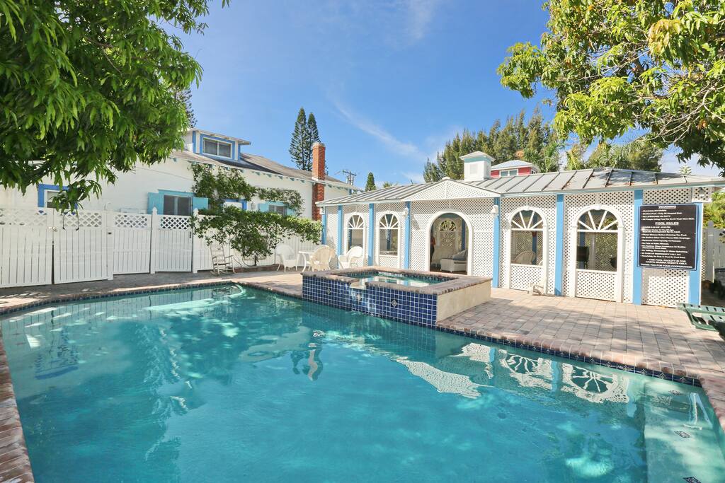 Pool, Jacuzzi