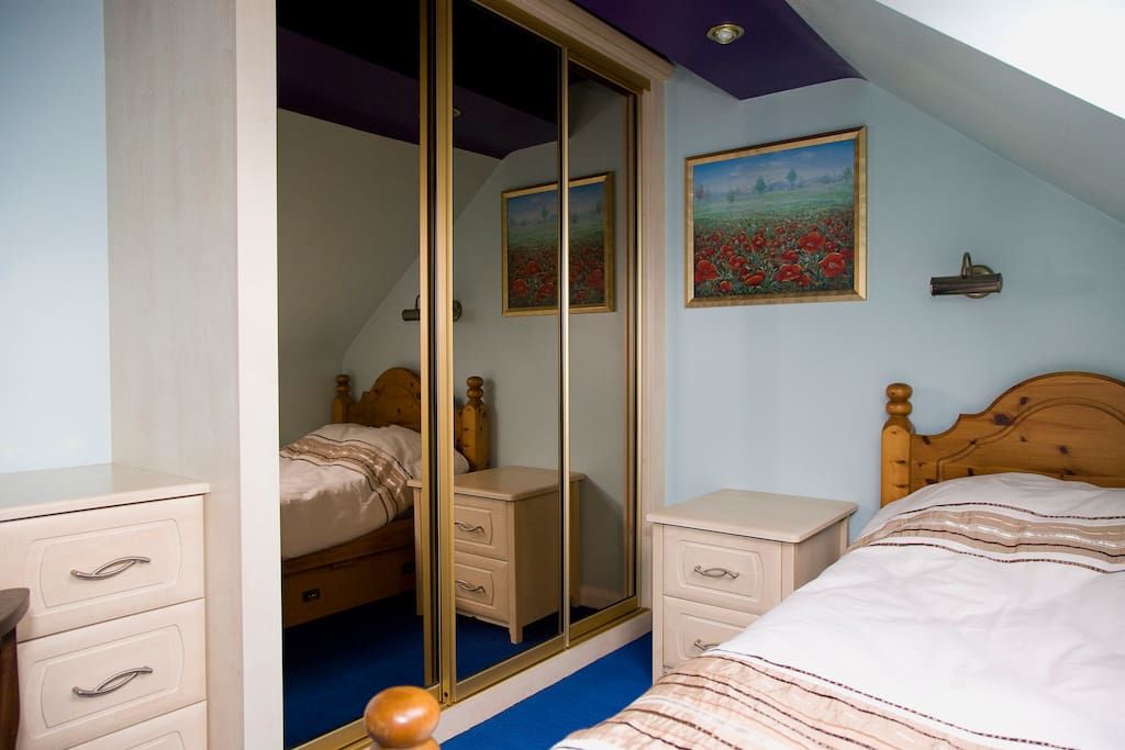 Single room in loft