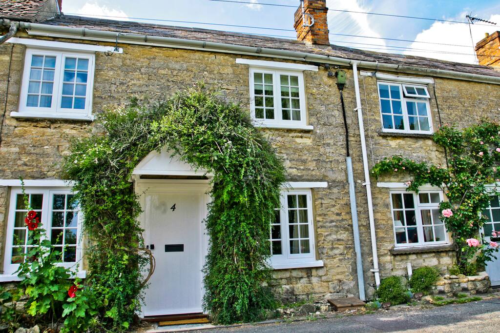 Canal Side Cottage near Woodstock - Cottage in affitto a 