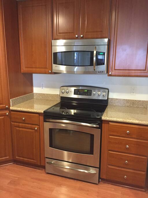 Another view of the gorgeous kitchen